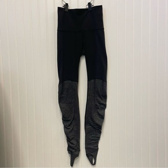 Lululemon Wunder Under Stirrup Pant in Black Herringbone Leggings Sz 4 - Picture 3 of 7